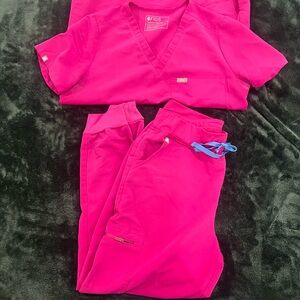 Figs Bright Pink Scrub Set